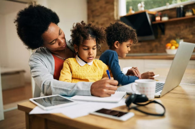 Educação Financeira e Inclusão Digital